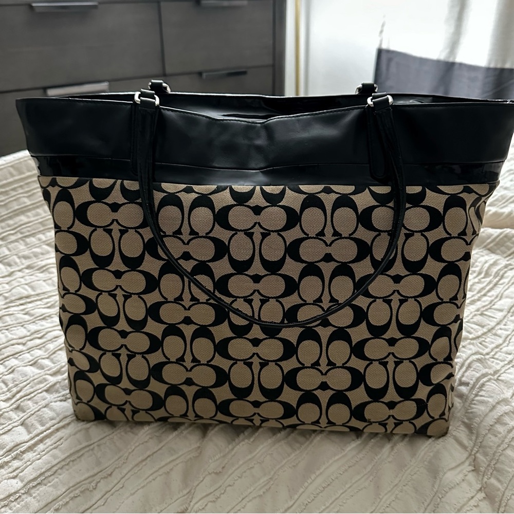 Stylish Black and Tan Tote Bag